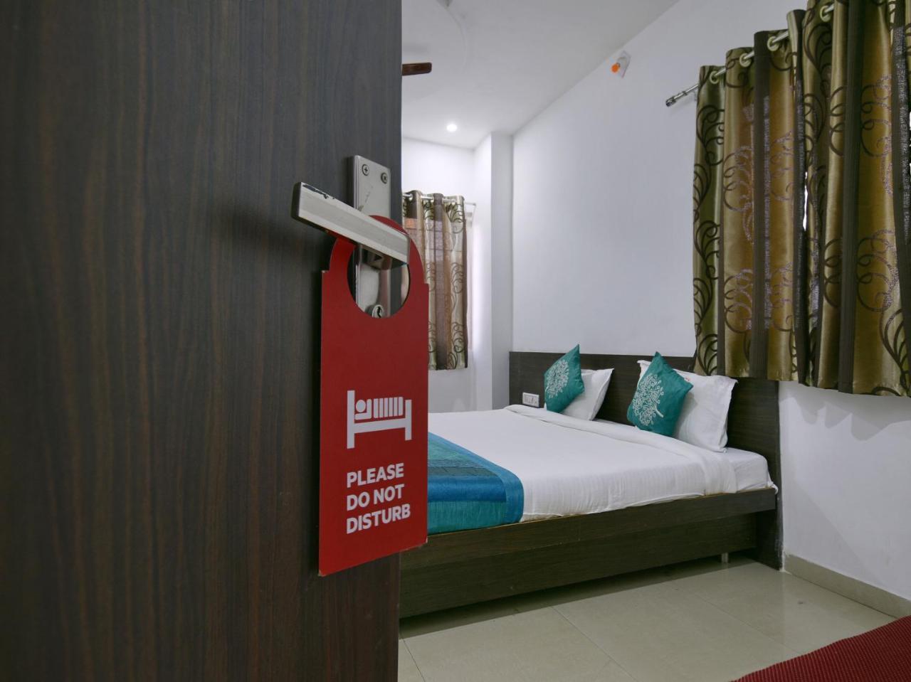 Oyo 9969 Hotel Kshipra Dham Ujjain Eksteriør bilde