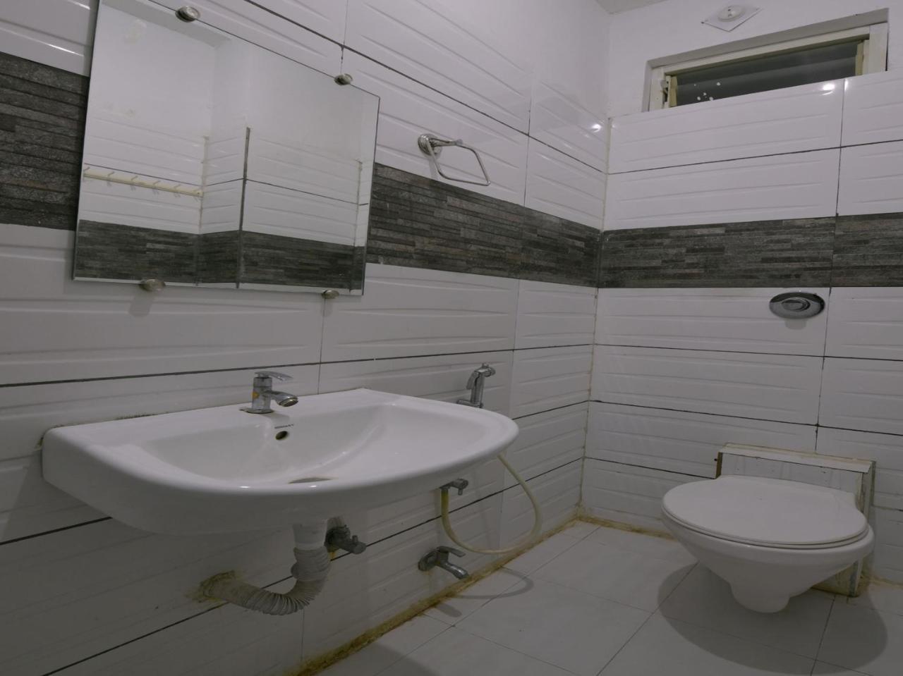 Oyo 9969 Hotel Kshipra Dham Ujjain Eksteriør bilde