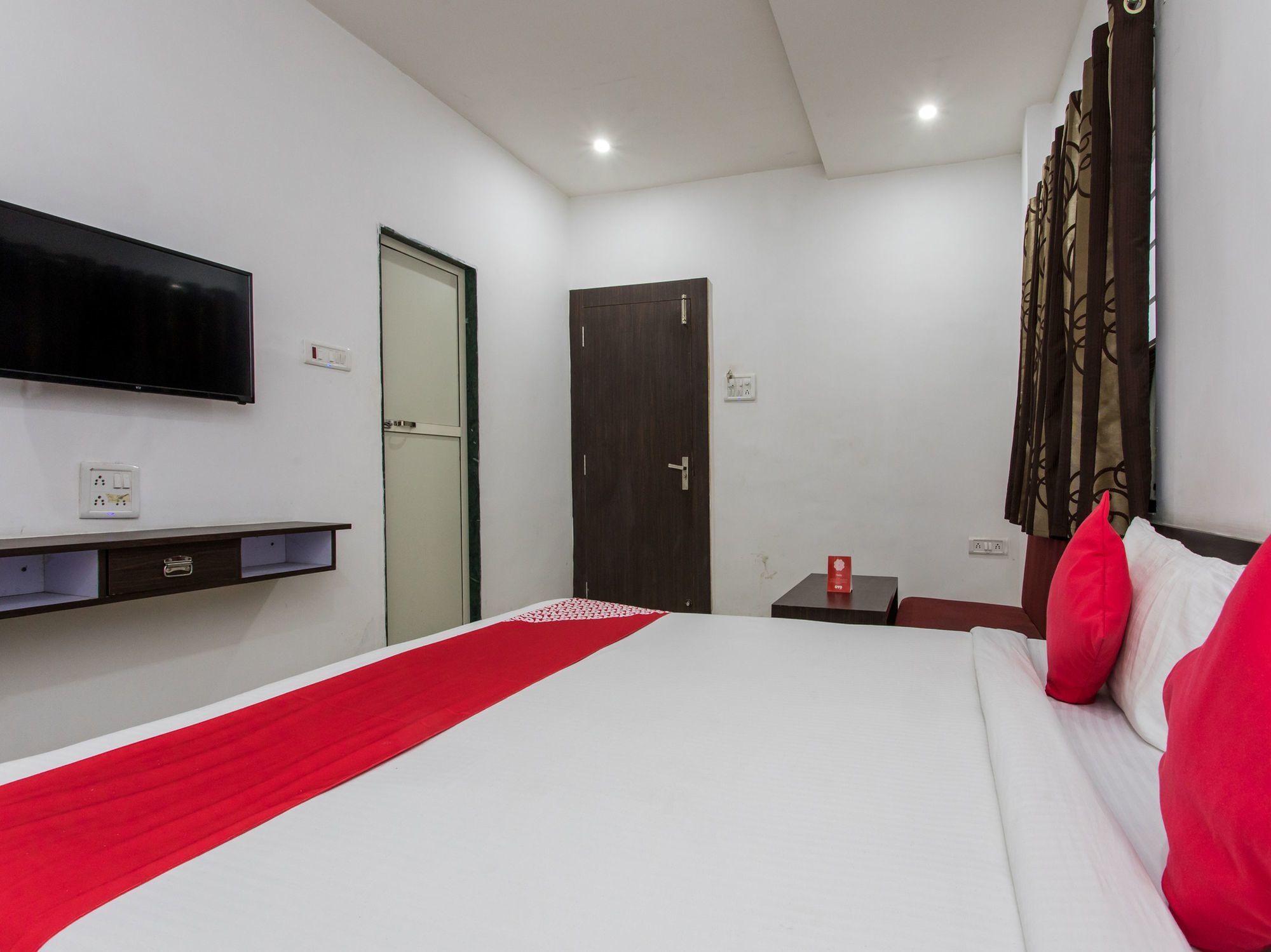 Oyo 9969 Hotel Kshipra Dham Ujjain Eksteriør bilde