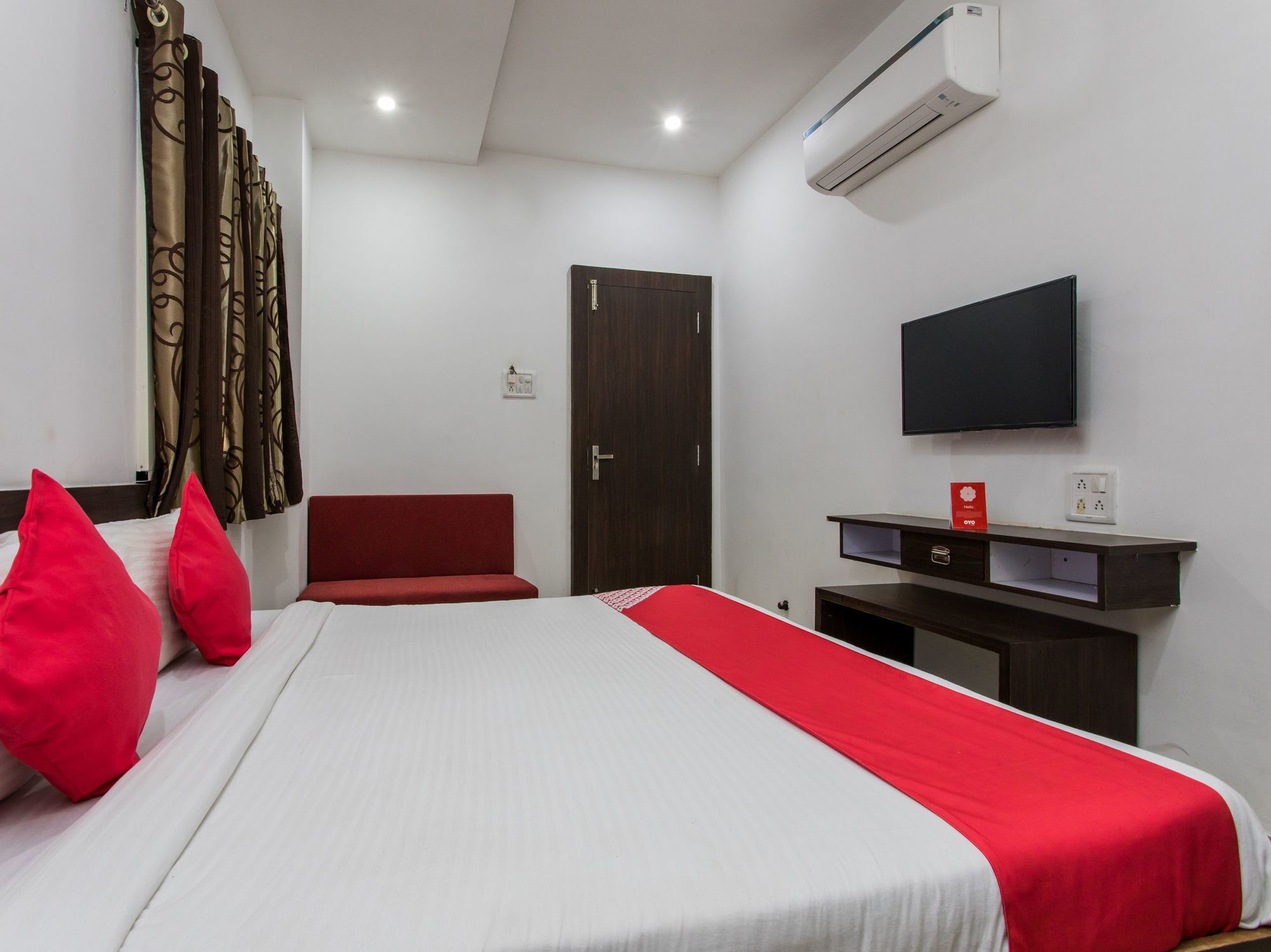 Oyo 9969 Hotel Kshipra Dham Ujjain Eksteriør bilde